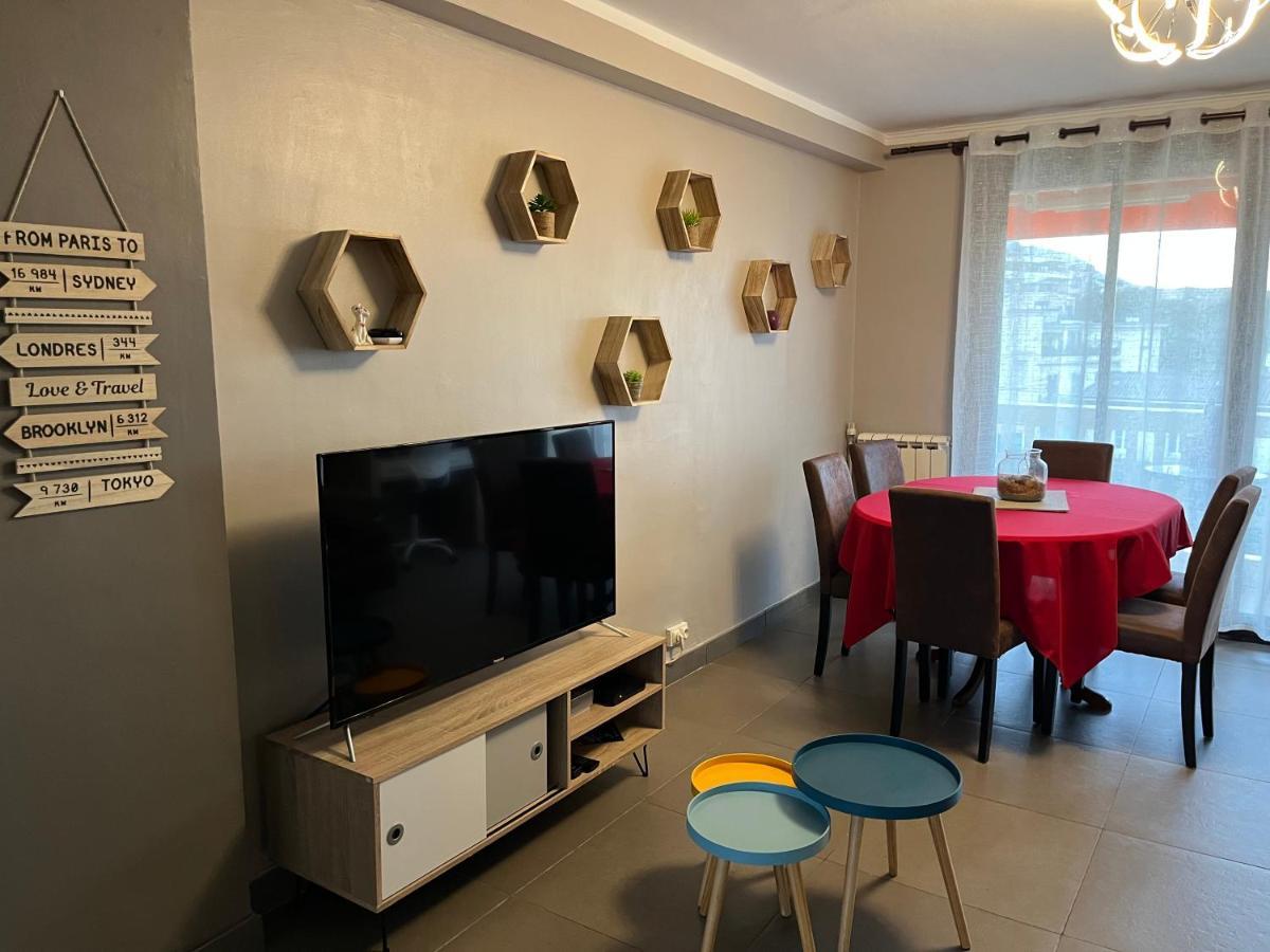 Sun Escape, Appart Renove Climatise 3 Pieces 4-6 Pers, 350M De La Plage Marseille Bagian luar foto